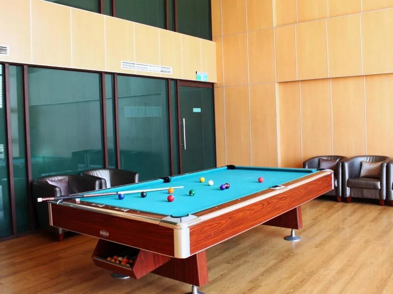 台中市北屯區台中兆品酒店》親子飯店頂樓游泳池、兒童遊樂設施,四人房不到2500元,近中清交流道及中彰快速道路