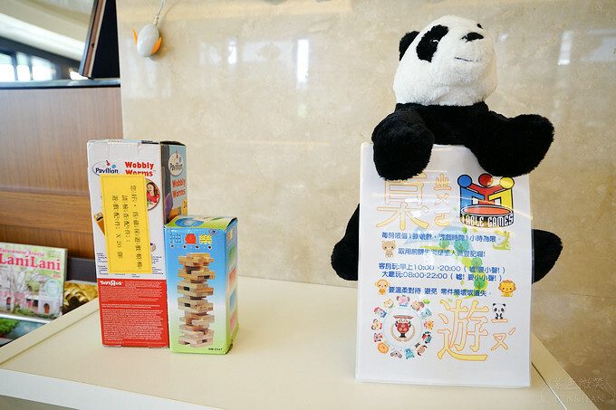 台中市北屯區台中兆品酒店》親子飯店頂樓游泳池、兒童遊樂設施,四人房不到2500元,近中清交流道及中彰快速道路