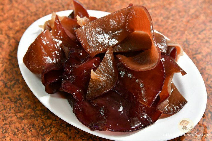 巷弄隱藏版超人氣火鍋老店，霜降豬、燕丸、豆皮都很好吃