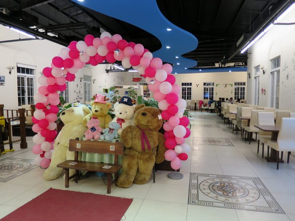 綠樹林幸福農場休閒餐廳：鬧中取靜的地方 ..  綠樹林幸福農場休閒餐廳