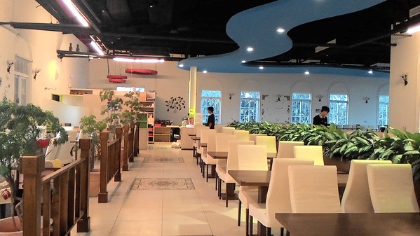 綠樹林幸福農場休閒餐廳：鬧中取靜的地方 ..  綠樹林幸福農場休閒餐廳