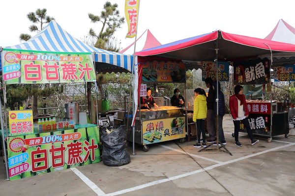 芬園花卉生產休憩園區：【彰化景點】芬園花卉休憩園區~櫻花園區/夜櫻賞櫻花綺麗夢2/11~3/15的賞花園區