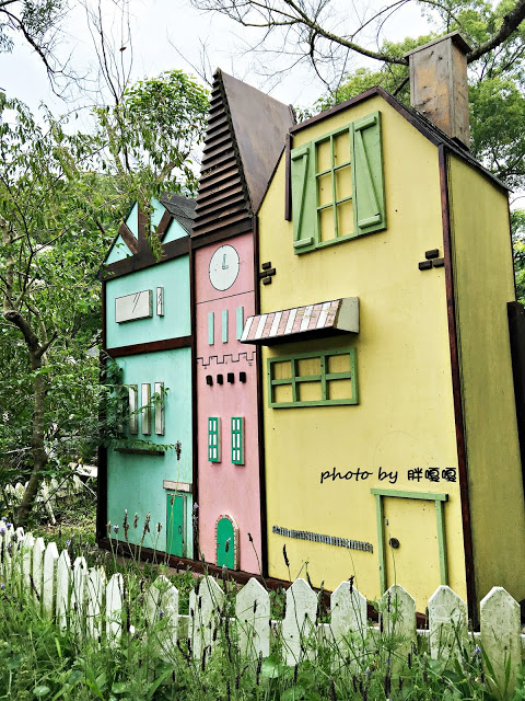 【苗栗 三義】漫時光咖啡☆★在唯美小屋用餐，渡過慢時光★☆5月順便賞油桐花(賞桐秘境)