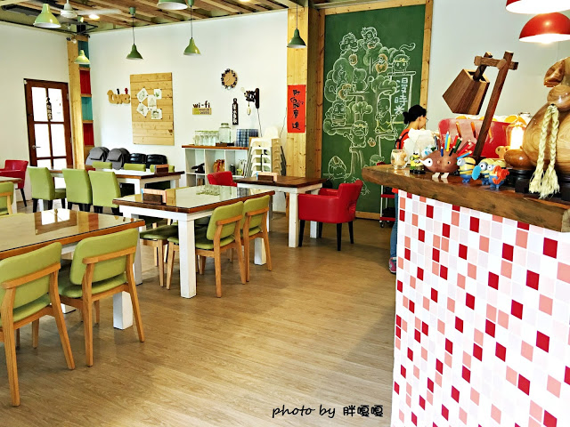 【苗栗 三義】漫時光咖啡☆★在唯美小屋用餐，渡過慢時光★☆5月順便賞油桐花(賞桐秘境)