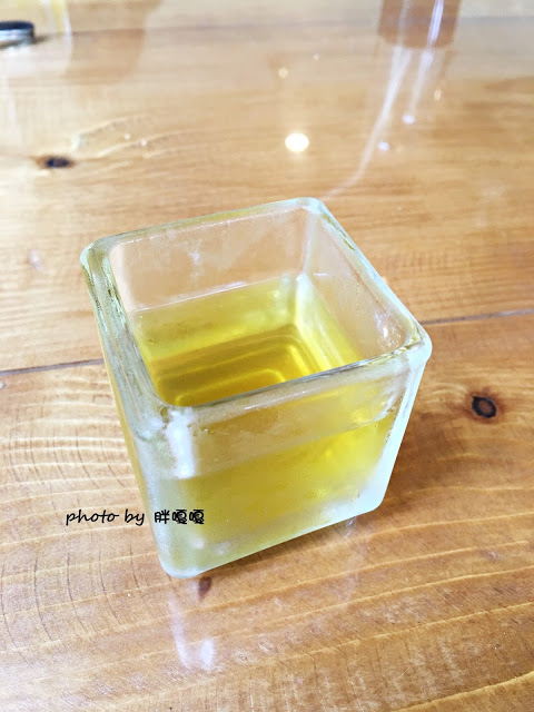 【苗栗 三義】漫時光咖啡☆★在唯美小屋用餐，渡過慢時光★☆5月順便賞油桐花(賞桐秘境)