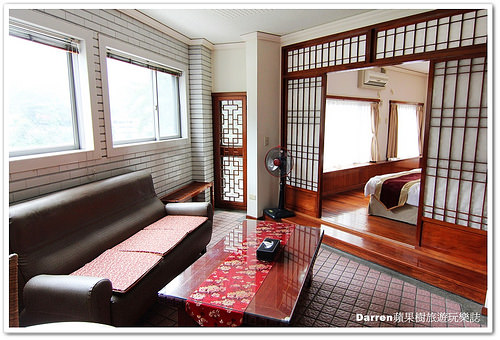 『台中谷關溫泉住宿』神木谷假期大飯店★景觀檜木溫泉湯屋賞美景泡溫泉/千年五葉松神木樹下乘涼摸姻緣豬求好姻緣/神木谷飯店一泊三食/台中高鐵客運到谷關方式