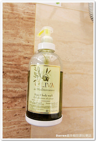 『台中谷關溫泉住宿』神木谷假期大飯店★景觀檜木溫泉湯屋賞美景泡溫泉/千年五葉松神木樹下乘涼摸姻緣豬求好姻緣/神木谷飯店一泊三食/台中高鐵客運到谷關方式