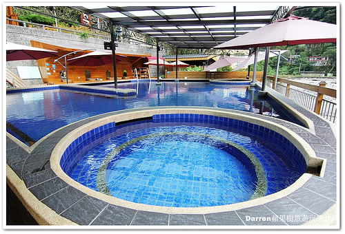 『台中谷關溫泉住宿』神木谷假期大飯店★景觀檜木溫泉湯屋賞美景泡溫泉/千年五葉松神木樹下乘涼摸姻緣豬求好姻緣/神木谷飯店一泊三食/台中高鐵客運到谷關方式