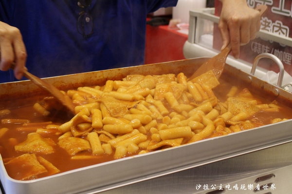 SOGO忠孝館12樓活動會館：SOGO百貨忠孝館2017 韓國美食文化節】開跑囉!!(11/24~12/8)/人蔘製品大匯集/年糕/泡菜/農水產