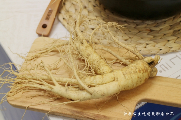 SOGO忠孝館12樓活動會館：SOGO百貨忠孝館2017 韓國美食文化節】開跑囉!!(11/24~12/8)/人蔘製品大匯集/年糕/泡菜/農水產