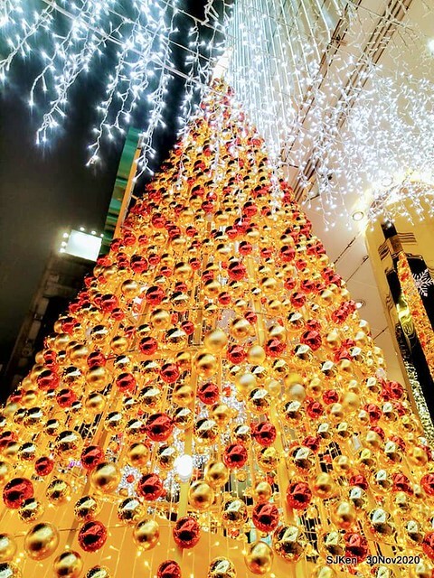 Christmas street decoration of Fareast Sogo department store,Taipei, Taiwan, Nov 30 ~ Dec 16, 2020, SJKen.