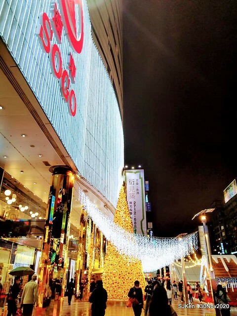 Christmas street decoration of Fareast Sogo department store,Taipei, Taiwan, Nov 30 ~ Dec 16, 2020, SJKen.