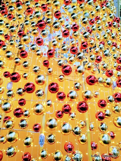 Christmas street decoration of Fareast Sogo department store,Taipei, Taiwan, Nov 30 ~ Dec 16, 2020, SJKen.