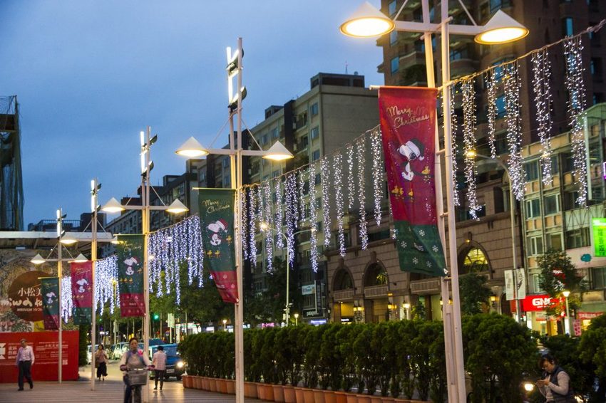 【台北活動】東區耶誕打卡必拍／SOGO百貨史努比耶誕樂園～SNOOPY迷千萬別錯過