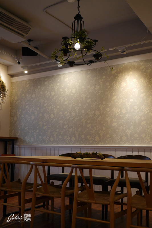 中山站、赤峰街●早午餐、蛋糕甜點●Miss V Bakery Cafe(肉桂捲真迷人!)