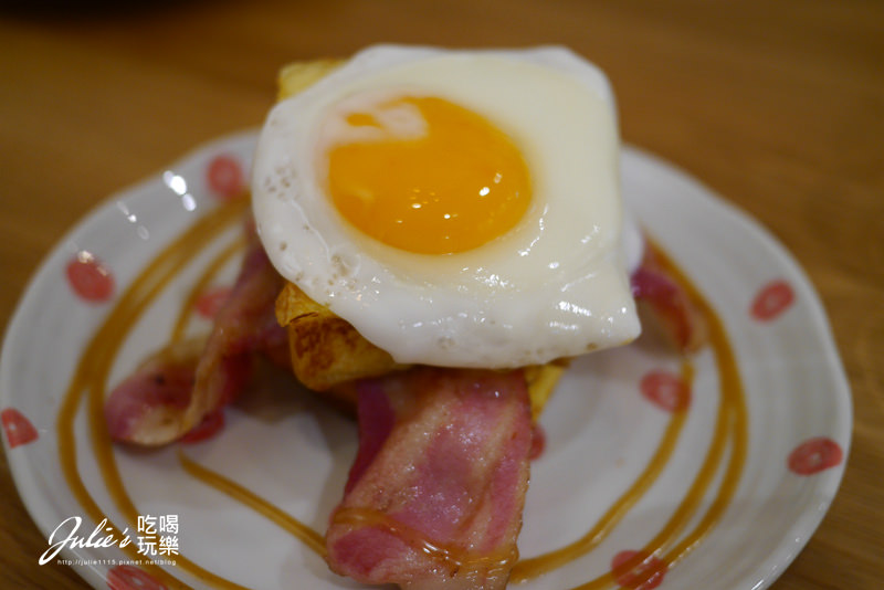 中山站、赤峰街●早午餐、蛋糕甜點●Miss V Bakery Cafe(肉桂捲真迷人!)