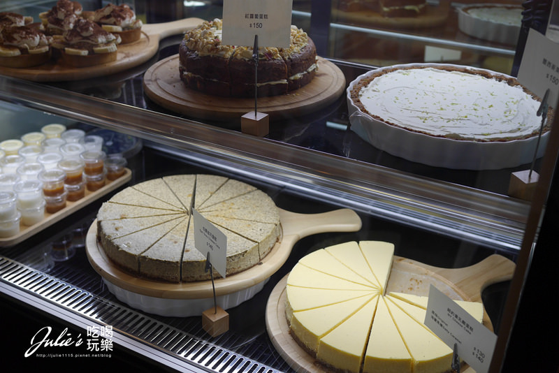 中山站、赤峰街●早午餐、蛋糕甜點●Miss V Bakery Cafe(肉桂捲真迷人!)