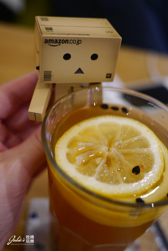 中山站、赤峰街●早午餐、蛋糕甜點●Miss V Bakery Cafe(肉桂捲真迷人!)