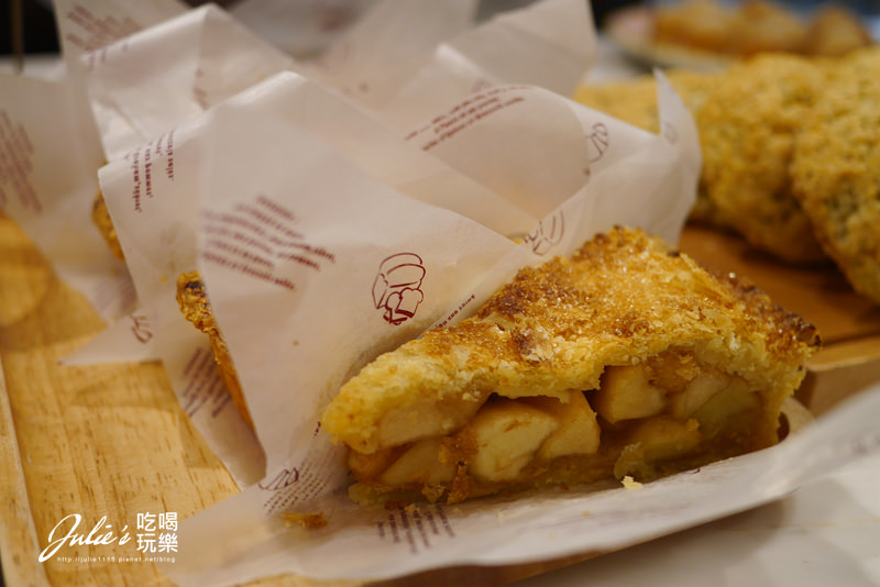 中山站、赤峰街●早午餐、蛋糕甜點●Miss V Bakery Cafe(肉桂捲真迷人!)