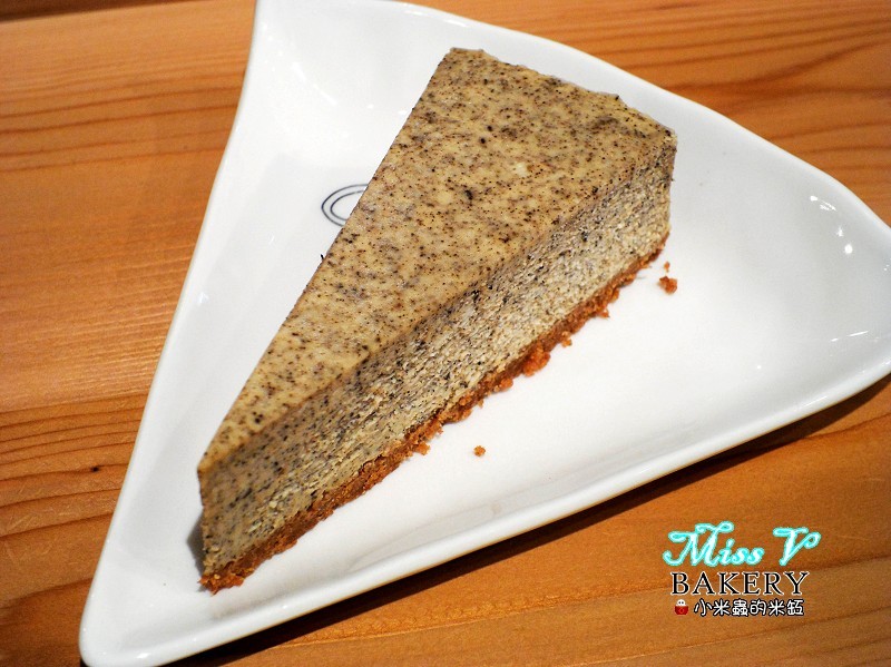 【捷運雙連站】Miss V Bakery~赤峰街裡的人氣甜點，美式肉桂捲迸出新滋味，忍不住一訪再訪~♥