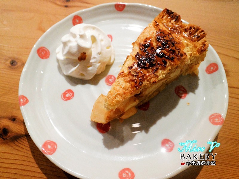 【捷運雙連站】Miss V Bakery~赤峰街裡的人氣甜點，美式肉桂捲迸出新滋味，忍不住一訪再訪~♥