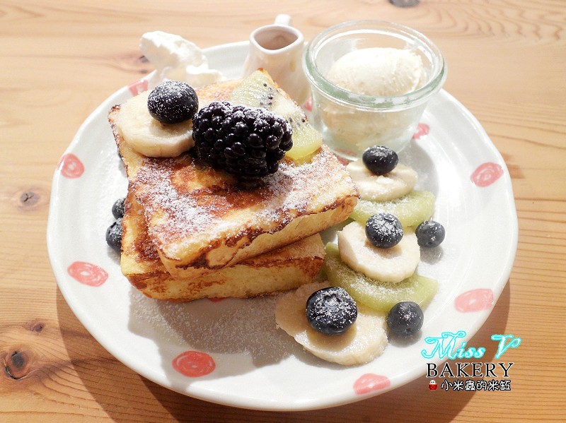 【捷運雙連站】Miss V Bakery~赤峰街裡的人氣甜點，美式肉桂捲迸出新滋味，忍不住一訪再訪~♥