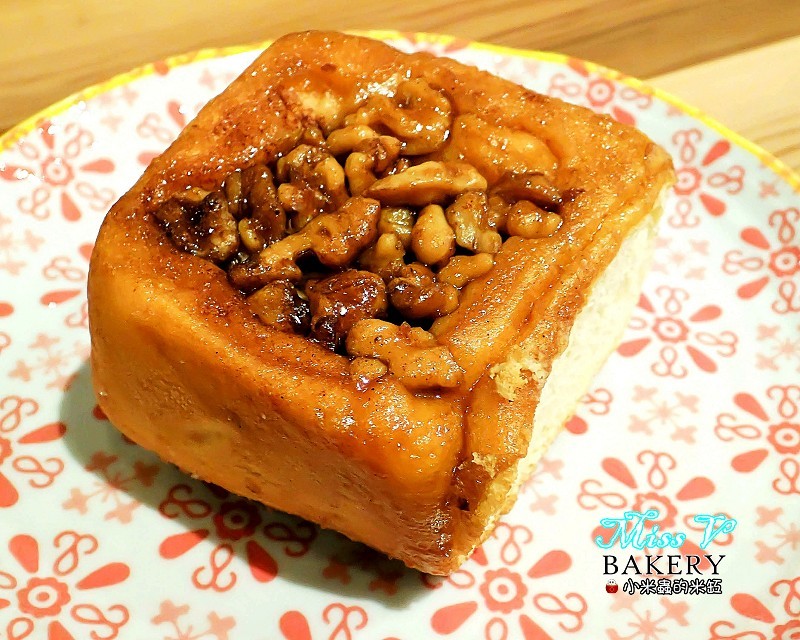【捷運雙連站】Miss V Bakery~赤峰街裡的人氣甜點，美式肉桂捲迸出新滋味，忍不住一訪再訪~♥