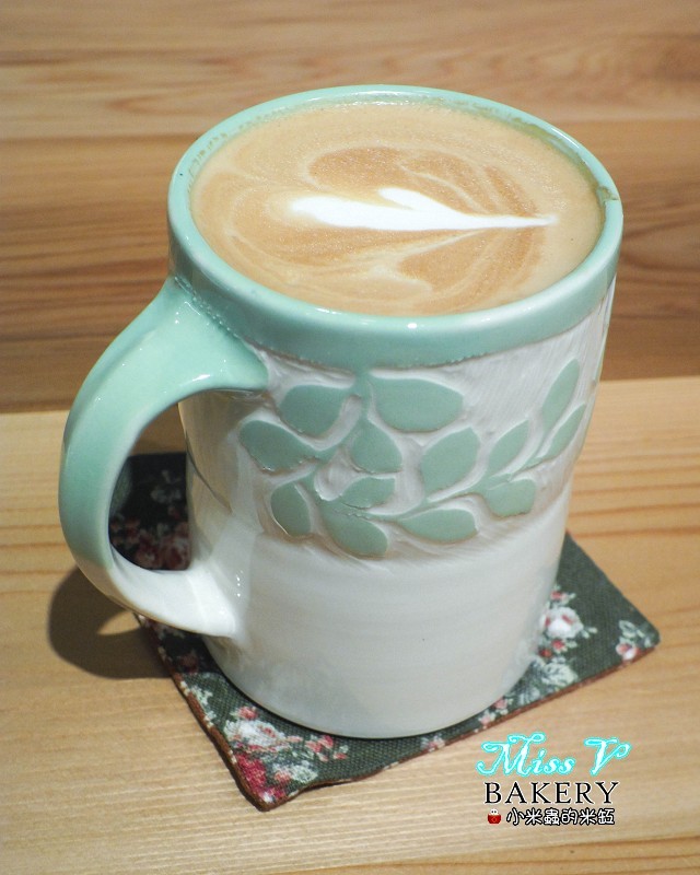 【捷運雙連站】Miss V Bakery~赤峰街裡的人氣甜點，美式肉桂捲迸出新滋味，忍不住一訪再訪~♥