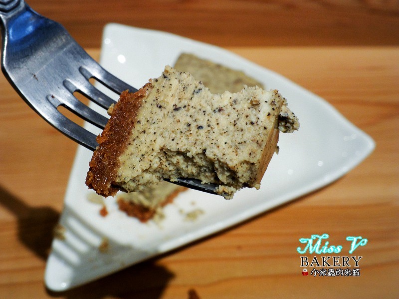 【捷運雙連站】Miss V Bakery~赤峰街裡的人氣甜點，美式肉桂捲迸出新滋味，忍不住一訪再訪~♥