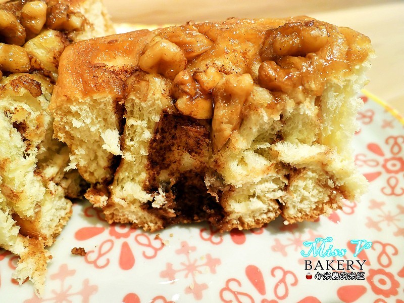 【捷運雙連站】Miss V Bakery~赤峰街裡的人氣甜點，美式肉桂捲迸出新滋味，忍不住一訪再訪~♥