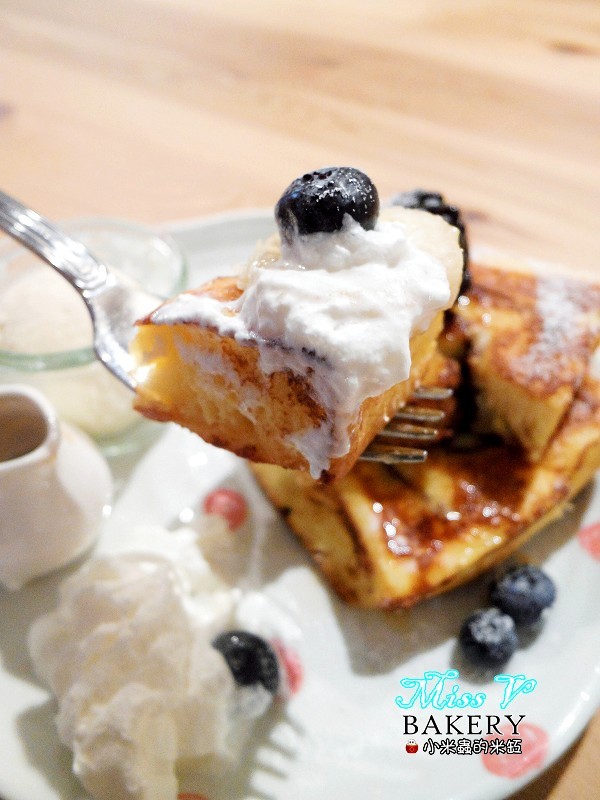 【捷運雙連站】Miss V Bakery~赤峰街裡的人氣甜點，美式肉桂捲迸出新滋味，忍不住一訪再訪~♥