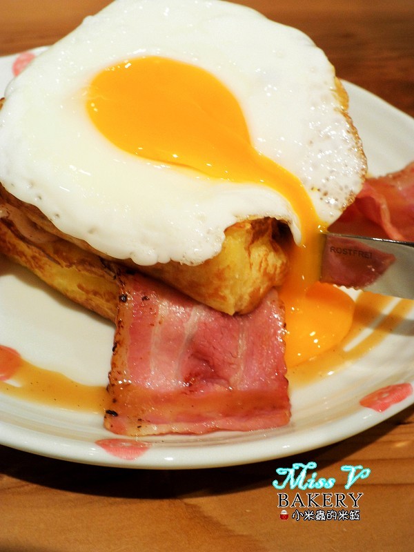 【捷運雙連站】Miss V Bakery~赤峰街裡的人氣甜點，美式肉桂捲迸出新滋味，忍不住一訪再訪~♥