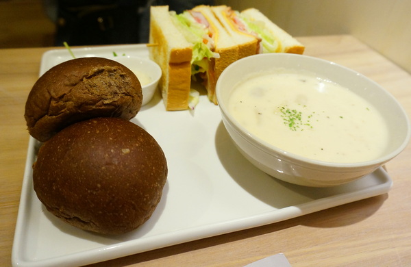 Ms. Bubble Cafe & Handmade - LilyHouse(3號店)：【台北．永康街】Ms. Bubble cafe-『泥巴派! 姊妹們最新聚會愛店!』