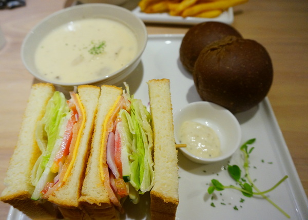 Ms. Bubble Cafe & Handmade - LilyHouse(3號店)：【台北．永康街】Ms. Bubble cafe-『泥巴派! 姊妹們最新聚會愛店!』