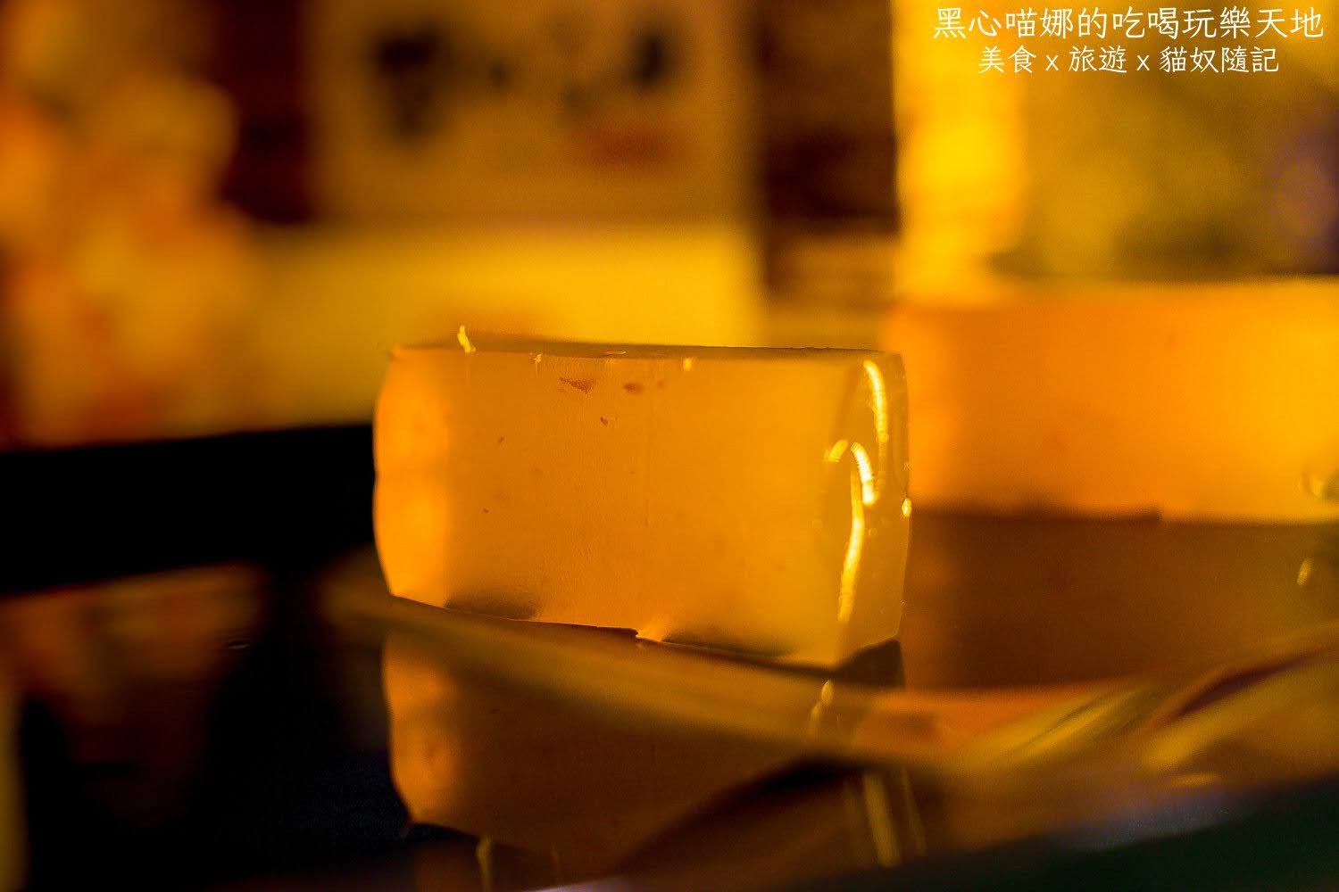 阿美麻糬︱烤蕃薯羊羹、迷你花蓮薯　如鑲了金箔般的晶瑩高貴質感／傳統手藝結合日式風味，今年中秋不妨來點日系高雅極簡風吧！