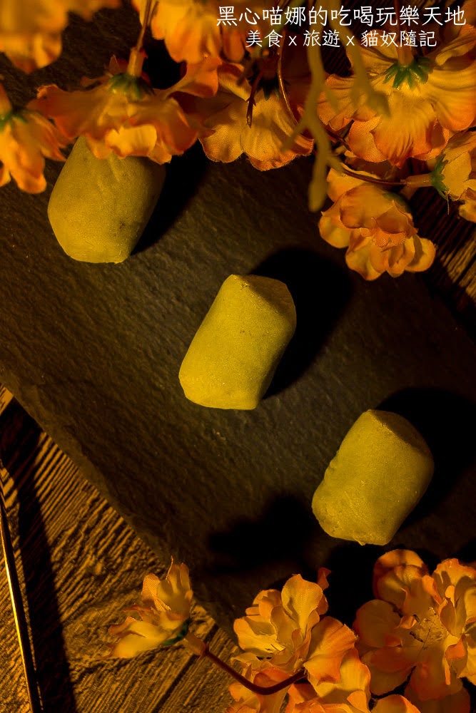 阿美麻糬︱烤蕃薯羊羹、迷你花蓮薯　如鑲了金箔般的晶瑩高貴質感／傳統手藝結合日式風味，今年中秋不妨來點日系高雅極簡風吧！