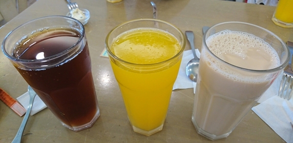 濰克早午餐 Wake Up Brunch：高雄~濰克早午餐(建國旗艦店)~大份量平底鍋直接端上桌~可愛貓咪盤兒童套餐~吃的好滿足~