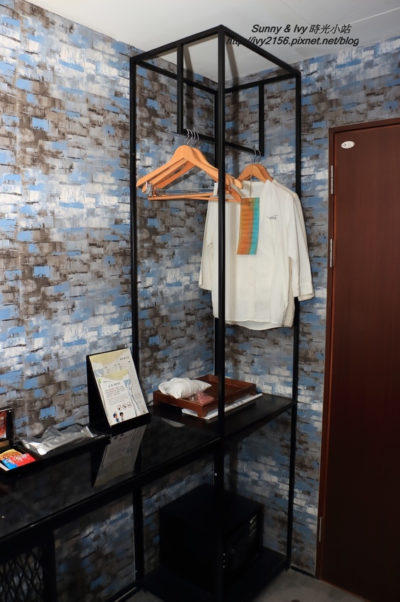 【高雄前金住宿】樹屋旅店 The Tree House。享受設計風的時尚，交通也便利，靠近六合夜市與捷運站