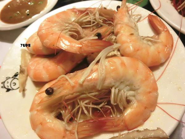 小蒙牛頂級麻辣養生鍋：【台中食記】超級划算~讓你哈根大師吃到飽@小蒙牛頂級麻辣養身鍋