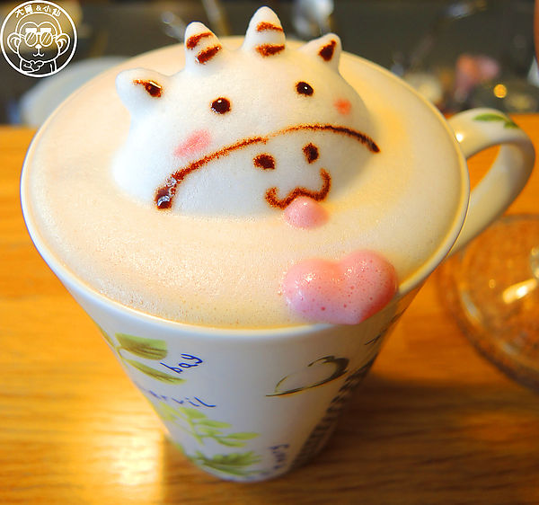 羅塔仕咖啡：呷飽祙【新竹･羅塔仕咖啡】立體拉花萌翻天