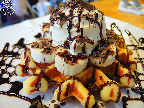 羅塔仕咖啡：呷飽祙【新竹･羅塔仕咖啡】立體拉花萌翻天