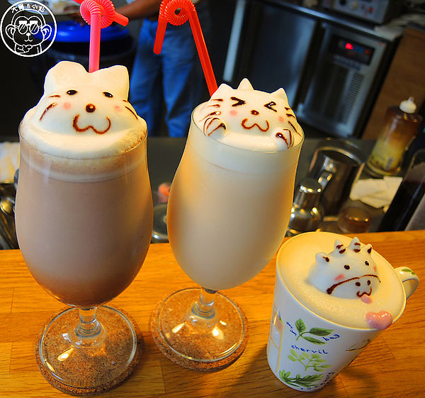 羅塔仕咖啡：呷飽祙【新竹･羅塔仕咖啡】立體拉花萌翻天