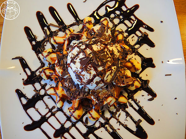 羅塔仕咖啡：呷飽祙【新竹･羅塔仕咖啡】立體拉花萌翻天