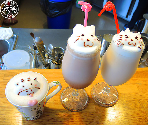 羅塔仕咖啡：呷飽祙【新竹･羅塔仕咖啡】立體拉花萌翻天