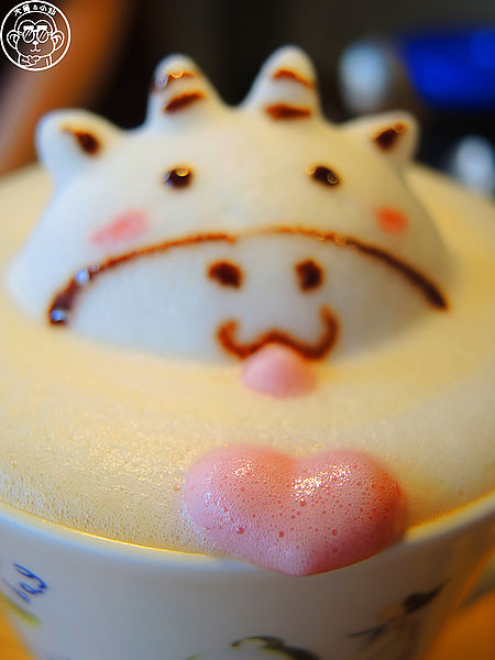 羅塔仕咖啡：呷飽祙【新竹･羅塔仕咖啡】立體拉花萌翻天