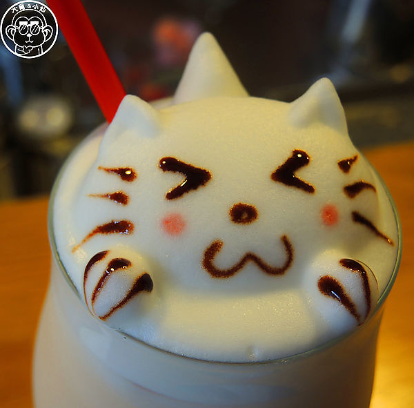 羅塔仕咖啡：呷飽祙【新竹･羅塔仕咖啡】立體拉花萌翻天