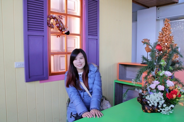 菁芳園休閒農場(Green Flavor Garden)：【彰化田尾景點】菁芳園~夢幻浪漫花房如婚紗棚內場景，池畔玻璃溫室餐廳，水漾落羽松季節限定，如置身異國歐洲般的美景