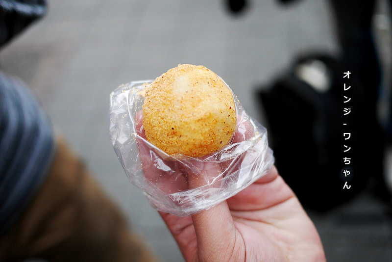 【台北漫步食記】不老客家麻糬 │中山區行天宮站: 行天宮站超人氣麻糬攤~每個10塊錢六種口味顆顆都驚喜!(招牌椰香口味人氣大推薦)