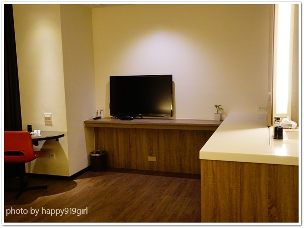 [台中]近金典綠園道/科博館/草悟道。房間小巧舒適★昭盛52行館