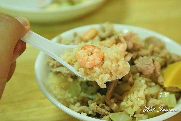 明卿蝦仁飯:【台南美食】在地飄香五十年!豪華版的蝦仁肉絲飯,家常炒大麵讓人回味無窮:明卿蝦仁飯